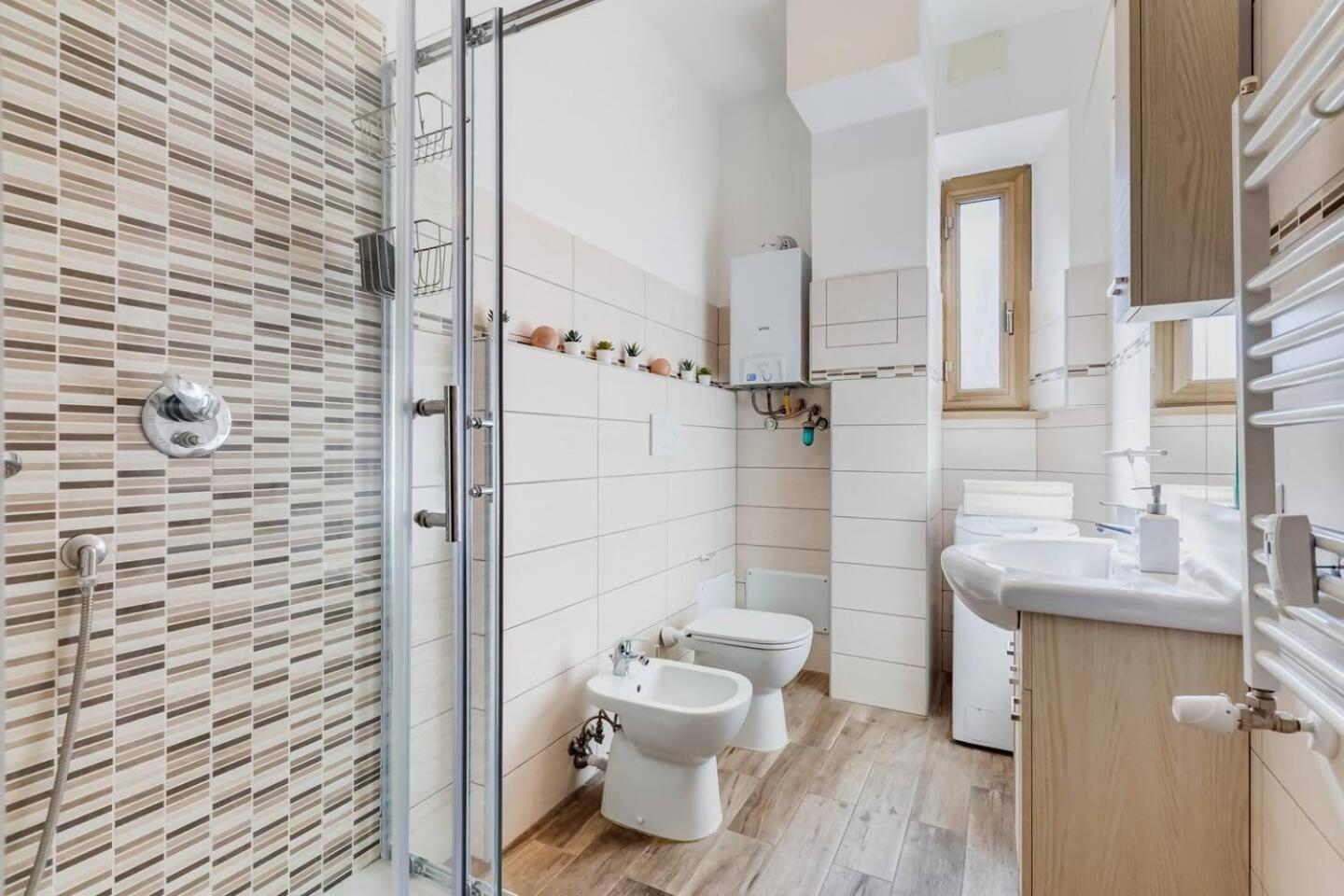 Apartamento Bright And Spacious 2bdr Roma